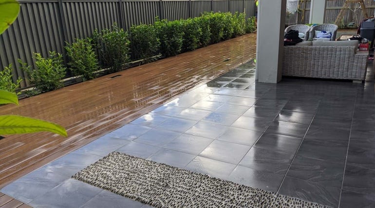 The Pros and Cons of Building A Deck Extension