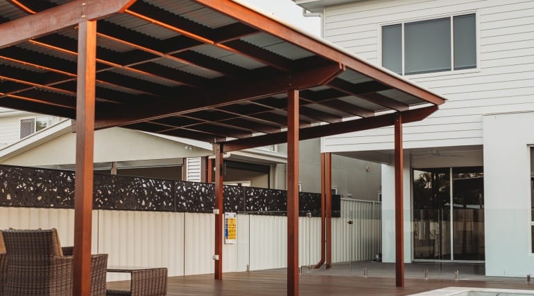 What to Consider Before Hiring a Custom Deck Contractor?